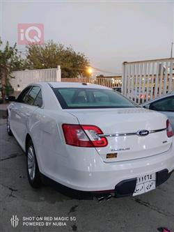 Ford Taurus